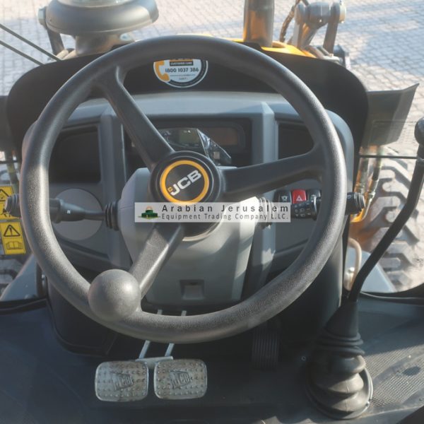 JCB-3DX-24482-13-www.al-quds.com