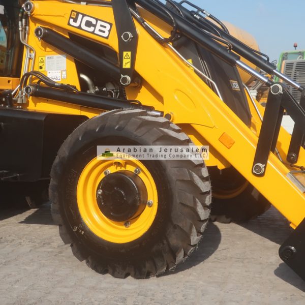 JCB-3DX-24482-19-www.al-quds.com