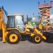 JCB-3DX-24482-8-www.al-quds.com