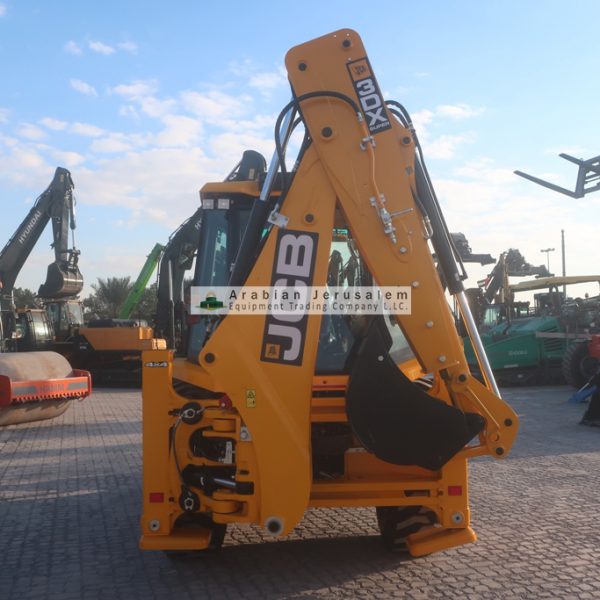 JCB-3DX-24549-5-www.al-quds.com